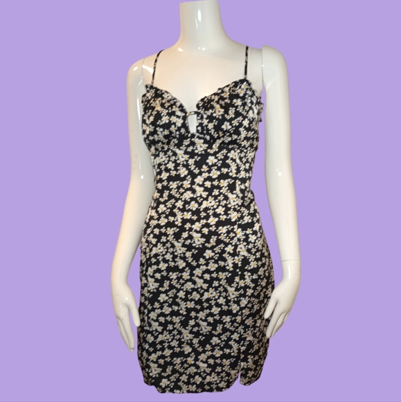 Dresses & Skirts - DAISY DRESS